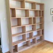 Bücherregal